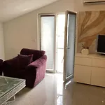 Silva Apartment *