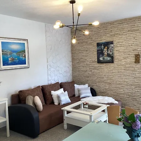 Silva Apartment *